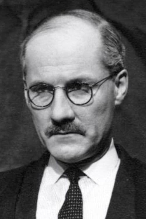 Angus MacKay